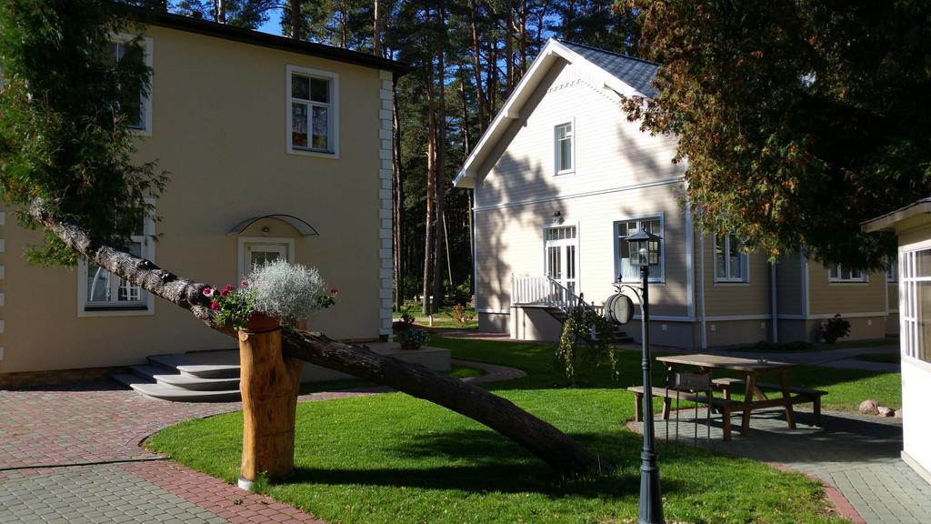 Amber Coast & Sea Aparthotel Jurmala Exterior photo